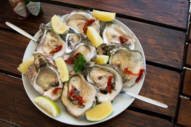 Enjoy-Fresh-Oysters-in-Knysna-South-Africa