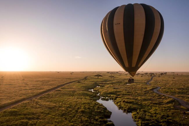 Ride-a-Hot-Air-Balloon-Flight-over-the-Serengeti