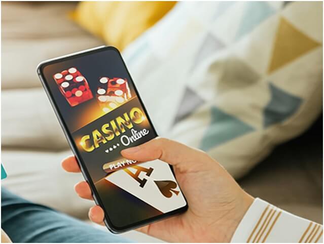 What Are The Seven Important Things to Consider When Playing At Online Casinos